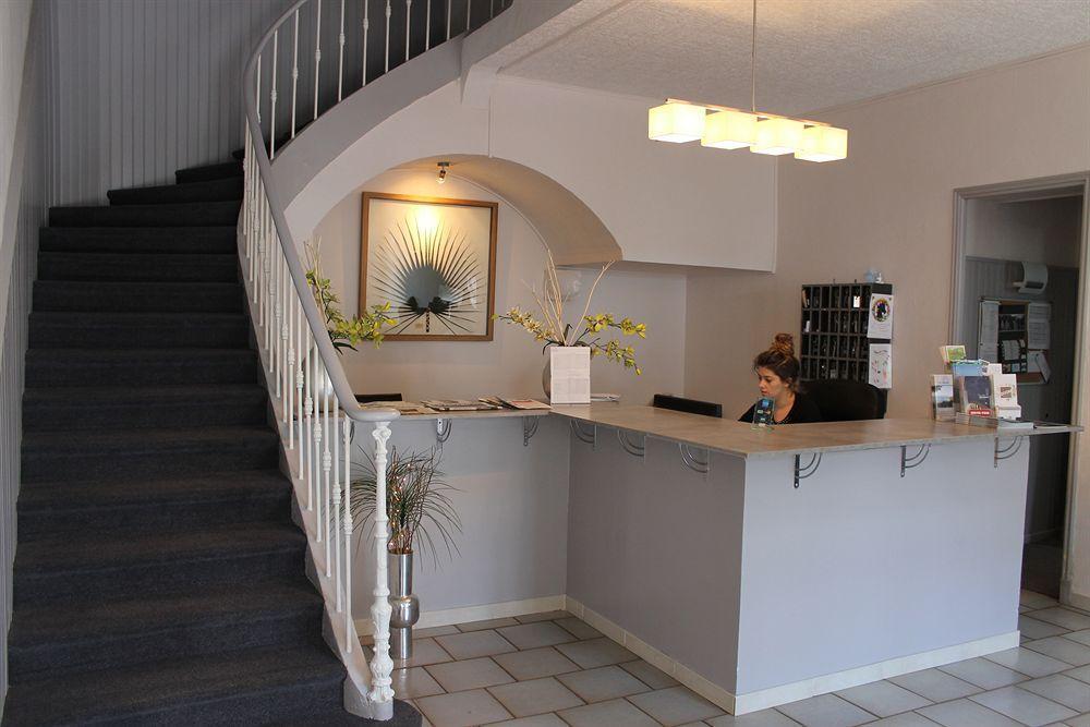 Les Palmiers Hotel