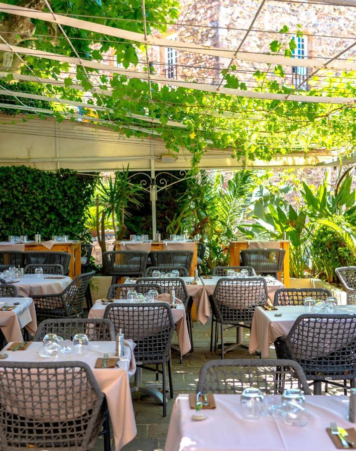 Les Palmiers Hotel